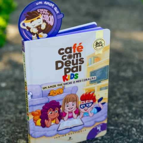 Volume 4 Café com Deus Pai Kids + Copo